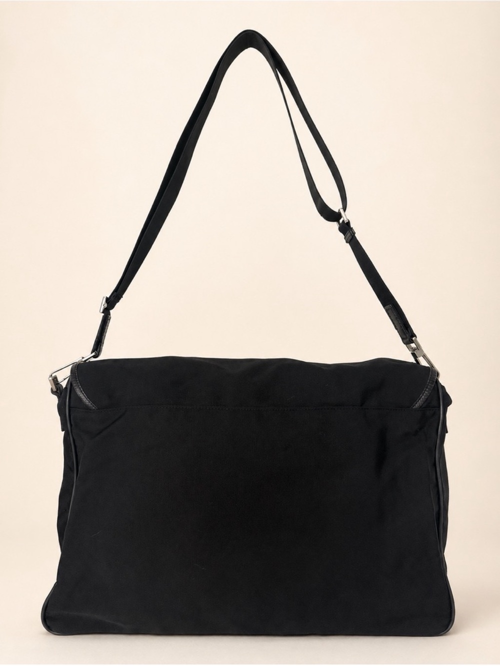 Vintage Gucci 019 0376 Black Nylon Leather Messenger Crossbody Bag - Picture 3 of 11